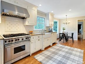 21 Hickory Drive, New Canaan CT 06840