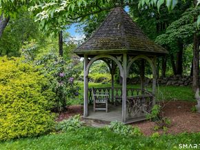 21 Hickory Drive, New Canaan CT 06840