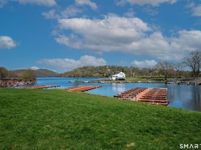 10 Hayestown Road 321, Danbury CT 06811