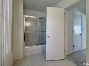 1985 Cutspring Road, Stratford CT 06614