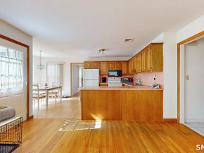 1985 Cutspring Road, Stratford CT 06614