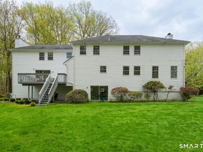 171 Proprietors Crossing, New Canaan CT 06840