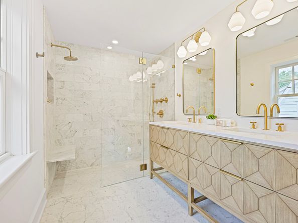 20 Center Drive, Greenwich CT 06870