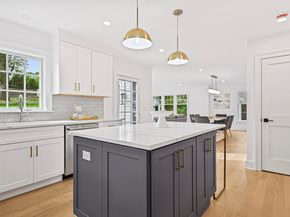 20 Center Drive, Greenwich CT 06870