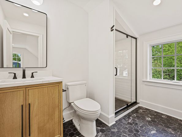 20 Center Drive, Greenwich CT 06870