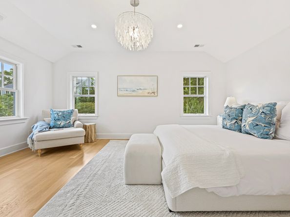 20 Center Drive, Greenwich CT 06870