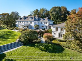 561 Smith Ridge Road, New Canaan CT 06840