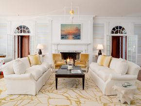 561 Smith Ridge Road, New Canaan CT 06840