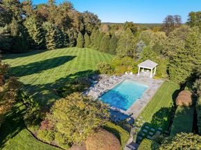 561 Smith Ridge Road, New Canaan CT 06840