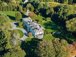 561 Smith Ridge Road, New Canaan CT 06840