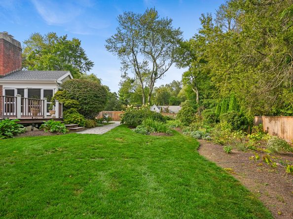17 Pequot Drive, Norwalk CT 06855