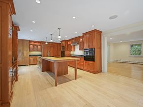 17 Pequot Drive, Norwalk CT 06855