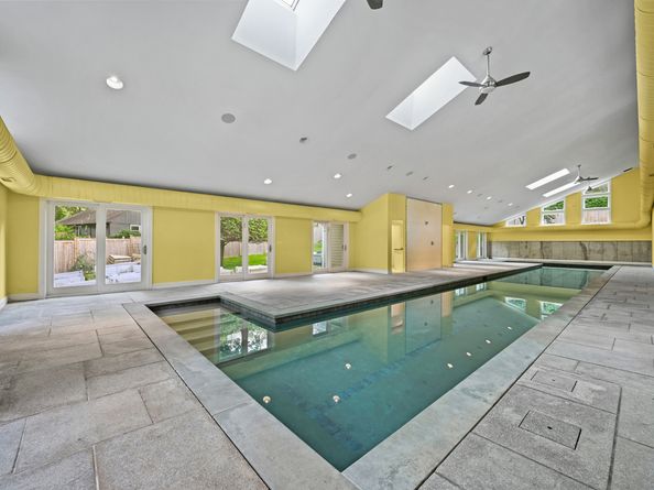 17 Pequot Drive, Norwalk CT 06855