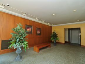 140 Grove Street APT 5F, Stamford CT 06901