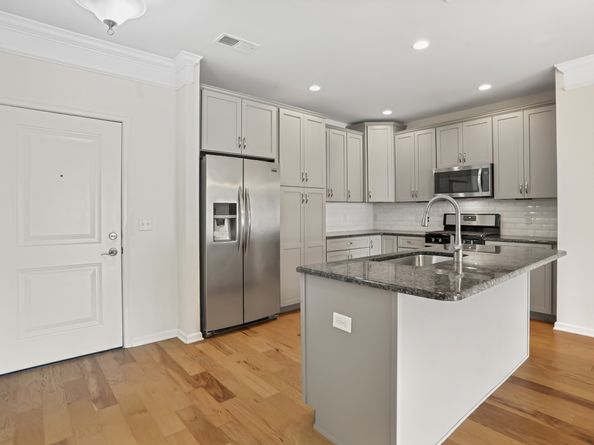 416 Center Meadow Lane 416, Danbury CT 06810