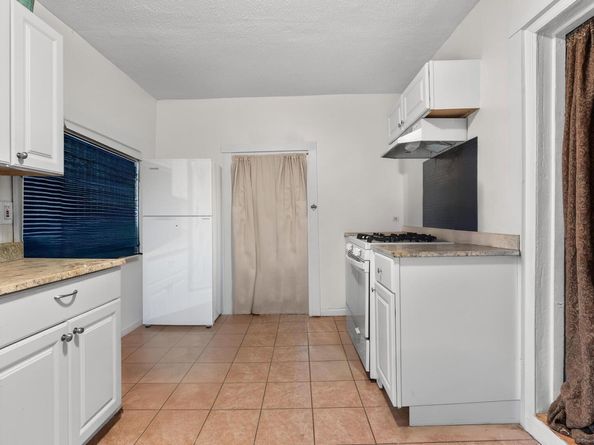 66 Roosevelt Avenue, Stratford CT 06615