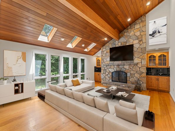 501 Woodbine Road, Stamford CT 06903