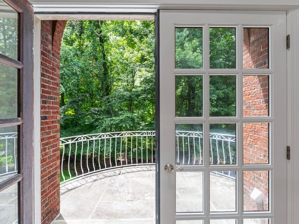 501 Woodbine Road, Stamford CT 06903