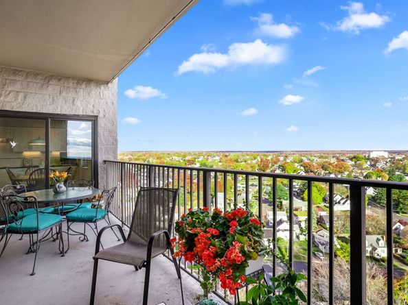 3200 Park Avenue 11C2, Bridgeport CT 06604