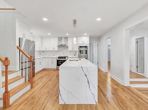 93 Putting Green Road N, Trumbull CT 06611