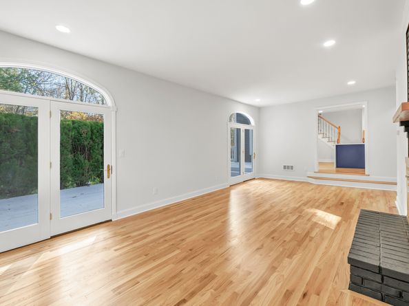 93 Putting Green Road N, Trumbull CT 06611