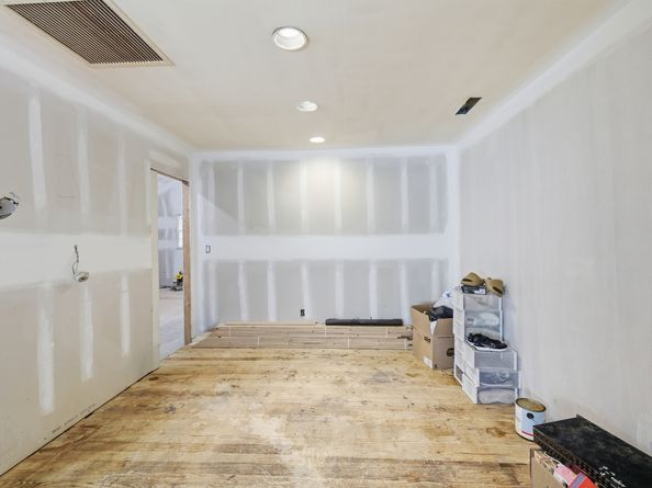 78 Trinity Pass, Stamford CT 06903