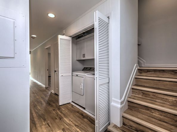 105 Harbor Drive APT 107, Stamford CT 06902