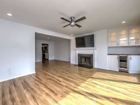 105 Harbor Drive APT 107, Stamford CT 06902