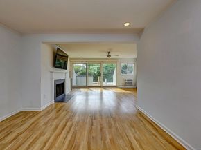 105 Harbor Drive APT 107, Stamford CT 06902
