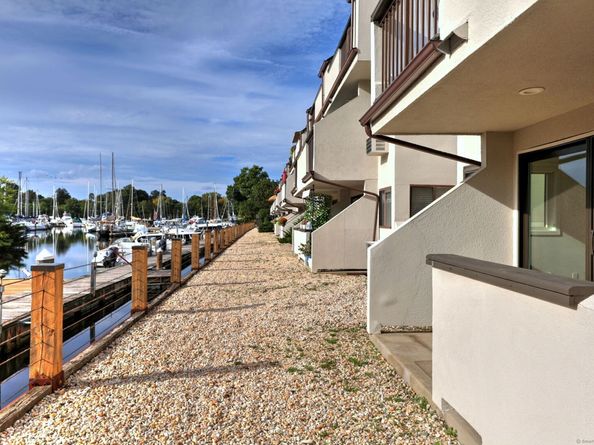 105 Harbor Drive APT 107, Stamford CT 06902