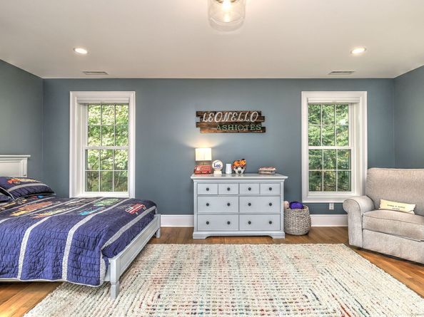 78 Old Tree Farm Lane, Trumbull CT 06611