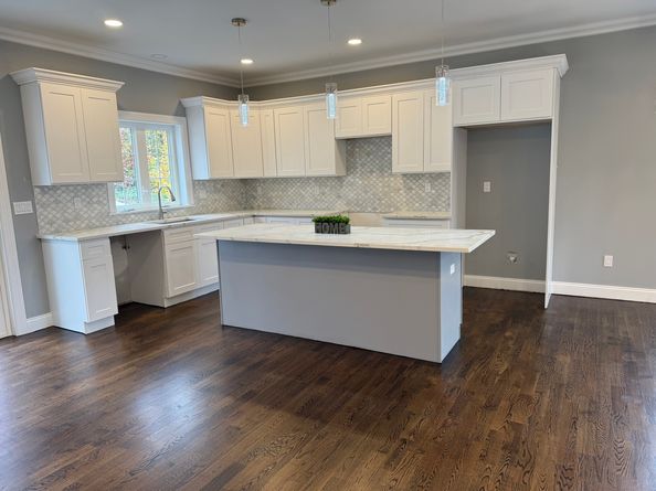 288 Sunrise Terrace, Bridgeport CT 06606