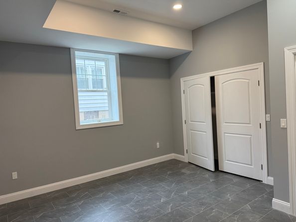 288 Sunrise Terrace, Bridgeport CT 06606