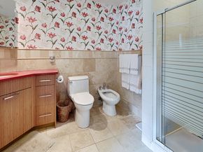 947 Galloping Hill Road, Fairfield CT 06824