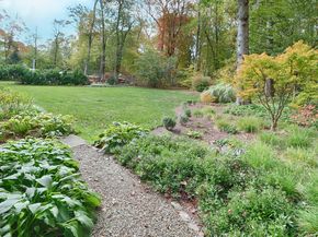 947 Galloping Hill Road, Fairfield CT 06824
