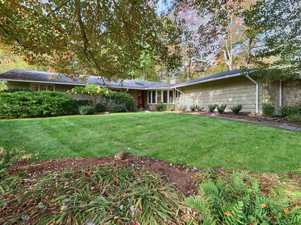 947 Galloping Hill Road, Fairfield CT 06824