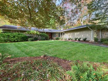 947 Galloping Hill Road