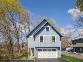 17 Oenoke Place, Stamford CT 06907