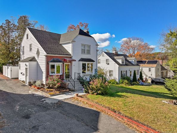 34 Bradley Place 34, Stamford CT 06905