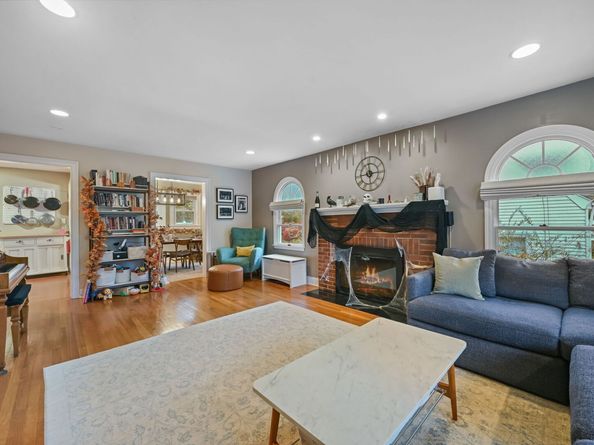 34 Bradley Place 34, Stamford CT 06905