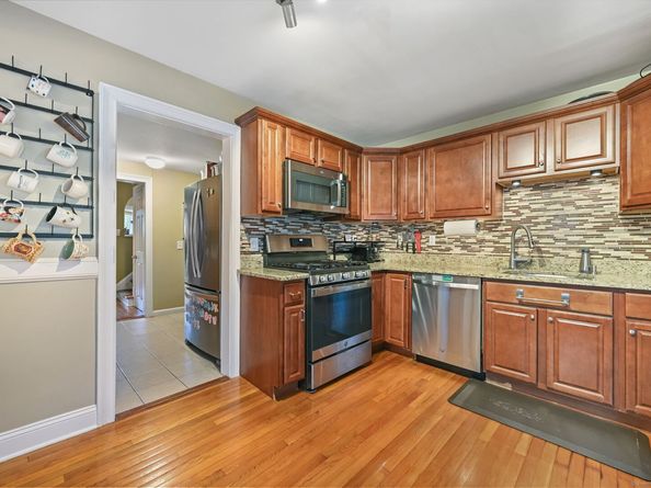 34 Bradley Place 34, Stamford CT 06905