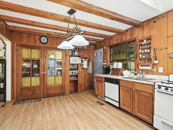 29 Carol Street, Danbury CT 06810