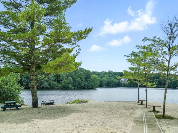 29 Carol Street, Danbury CT 06810