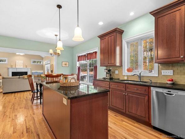 34 Easton Road, Monroe CT 06468