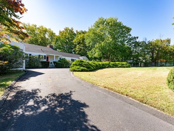 59 Holbrook Drive, Stamford CT 06906