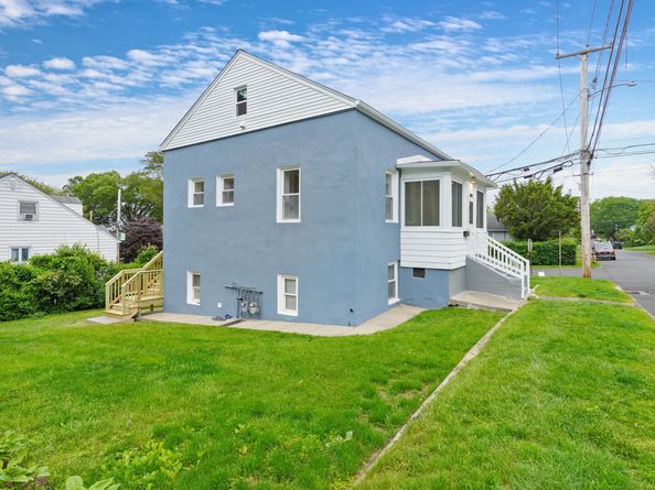 333 Lenox Road, Fairfield CT 06825