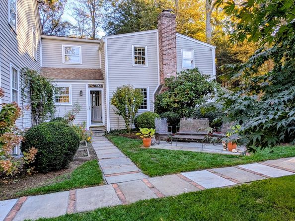 29 Old Stage Coach Road, Weston CT 06883