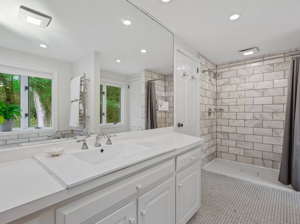 29 Old Stage Coach Road, Weston CT 06883