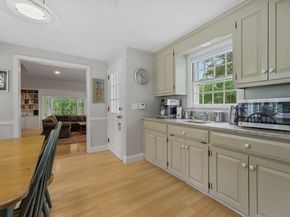 29 Old Stage Coach Road, Weston CT 06883
