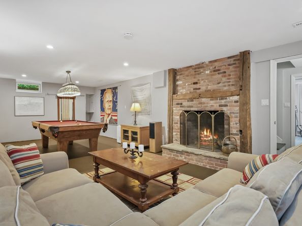 29 Old Stage Coach Road, Weston CT 06883
